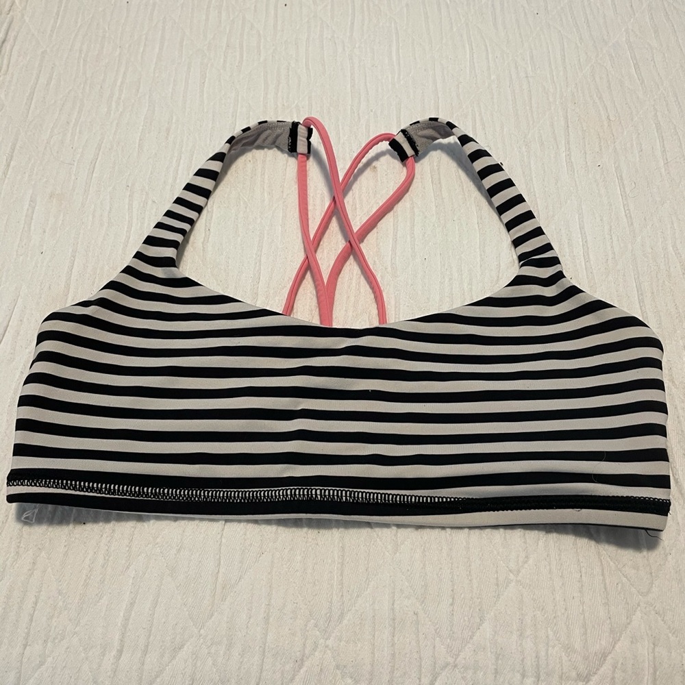 Lululemon Free To Be Bra